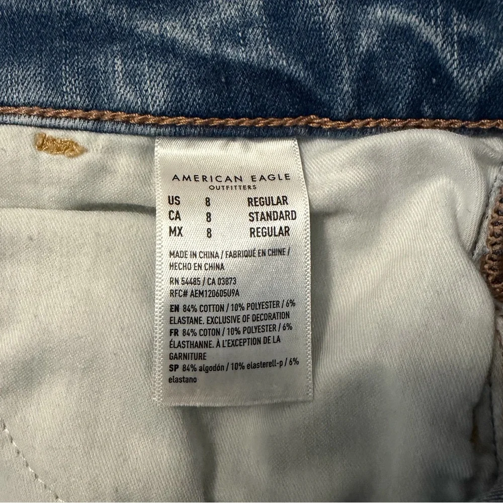 American Eagle Outfitters Distressed Blue Dream Jeans - Picture 8 of 10